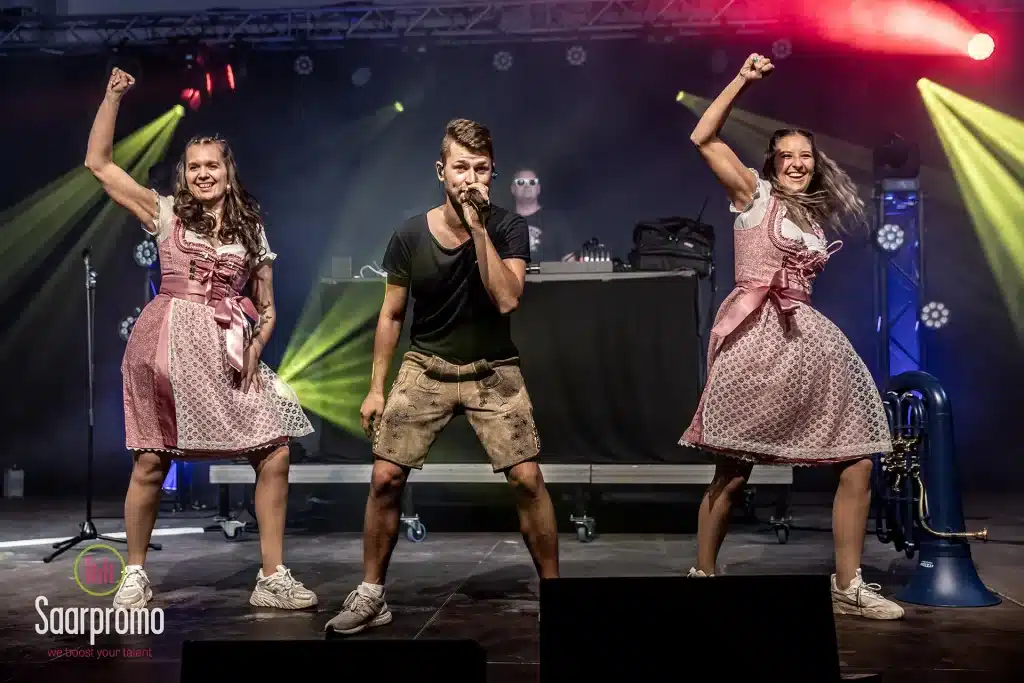 Publikum-Oktoberfest Bous-Saarland-Malleparty