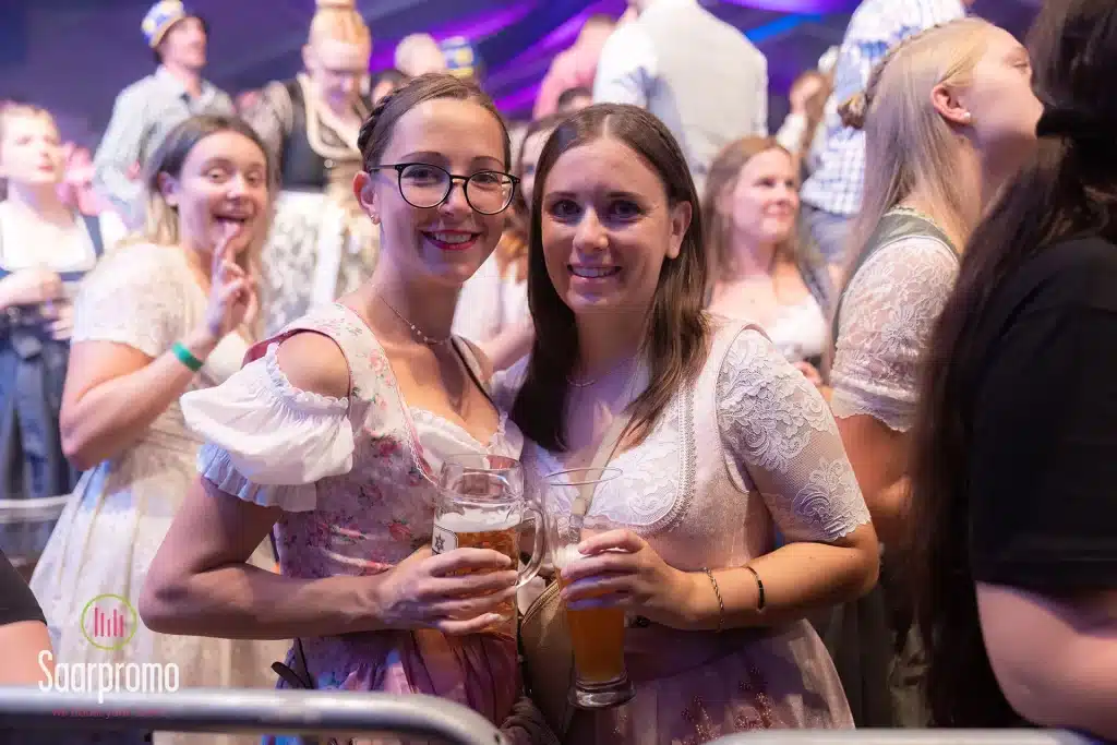Publikum-Oktoberfest Bous-Saarland-Malleparty